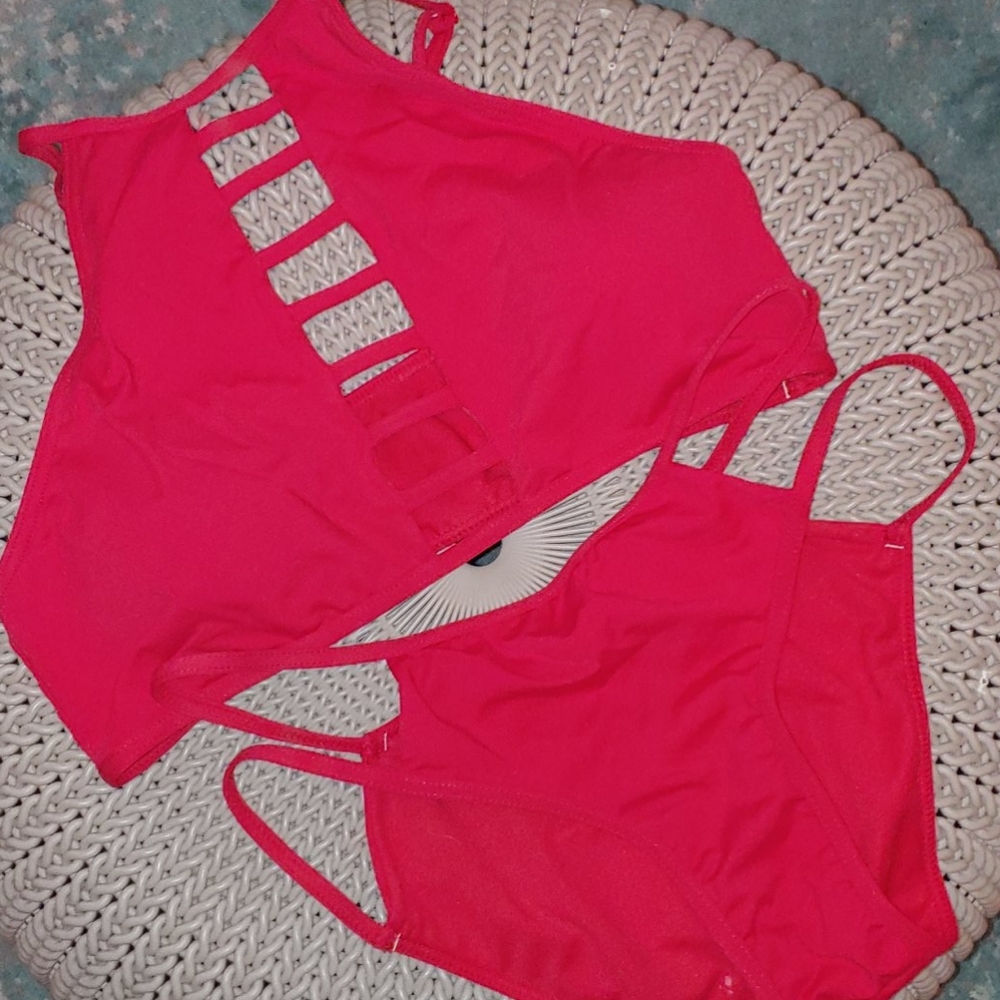FashionNova Red 2pc Bikini Set Medium - Picture 4 of 4